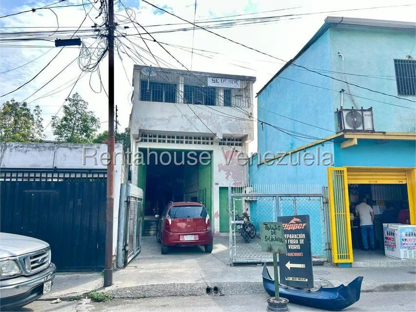 Comercial (Galpon - Deposito) en Venta en Centro, Lara
