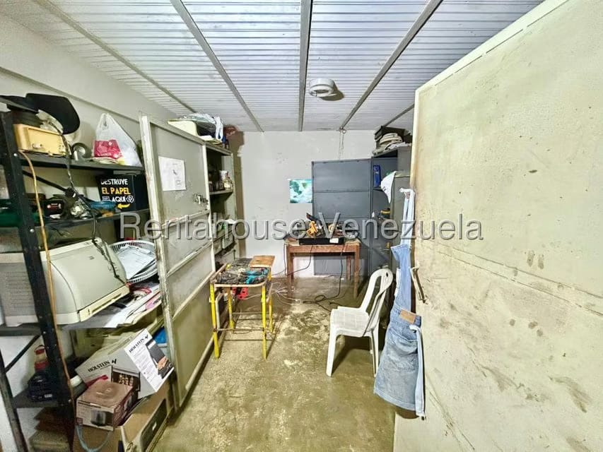 Comercial (Galpon - Deposito) en Venta en Centro, Lara - 12