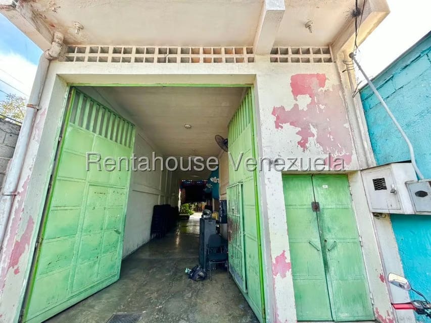 Comercial (Galpon - Deposito) en Venta en Centro, Lara - 3
