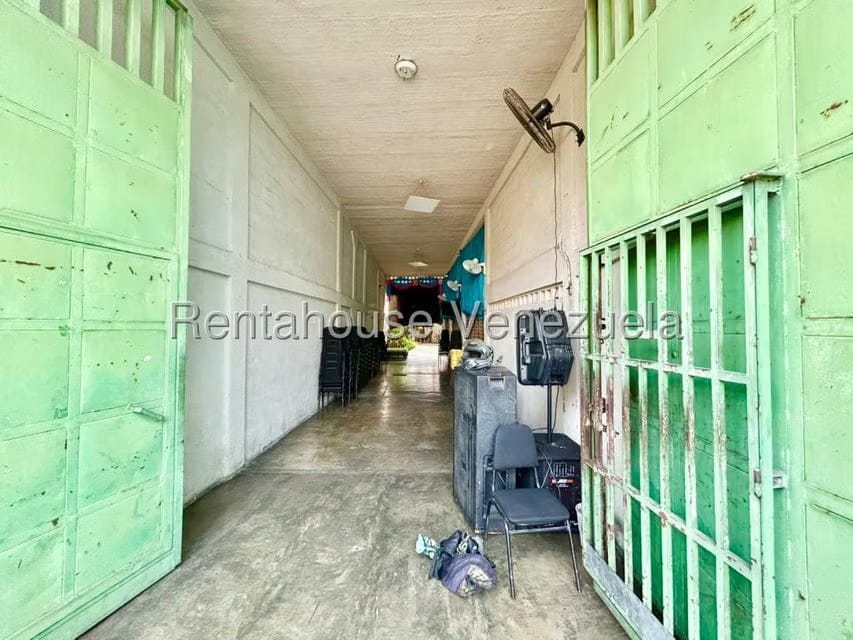Comercial (Galpon - Deposito) en Venta en Centro, Lara - 4