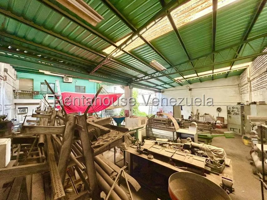 Comercial (Galpon - Deposito) en Venta en Centro, Lara - 8