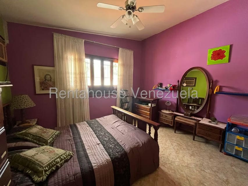 Casa (Duplex) en Venta en Valles de Camoruco, Carabobo - 23