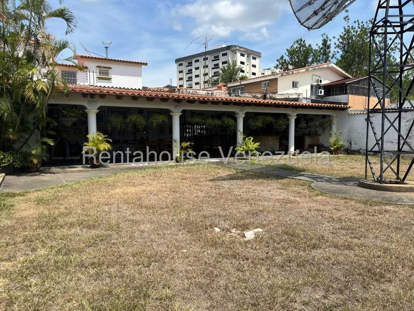Casa (Duplex) en Venta en Valles de Camoruco, Carabobo - 33