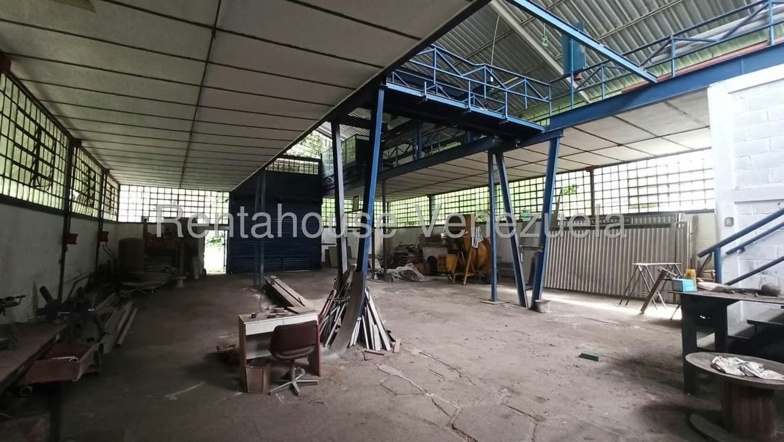 Comercial (Galpon - Deposito) en Venta en Parcelamiento Cortada del guayabo, Miranda - 4