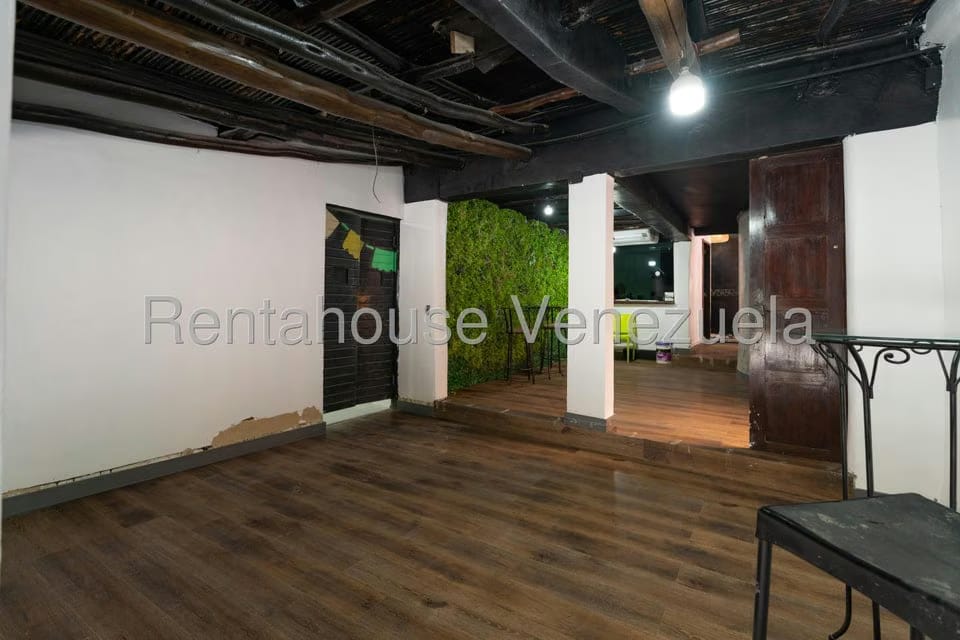Comercial (Local Comercial) en Alquiler en El Hatillo, Distrito Metropolitano - 4