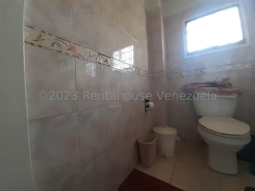 Comercial (Oficina) en Venta en Avenida Bolivar, Aragua - 8