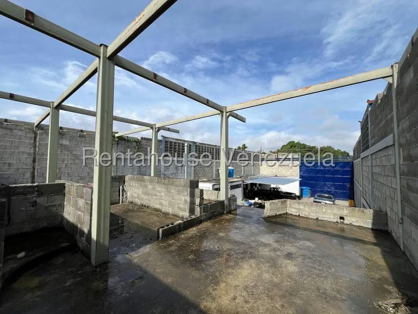Comercial (Local Comercial) en Venta en Zona Oeste, Lara - 17