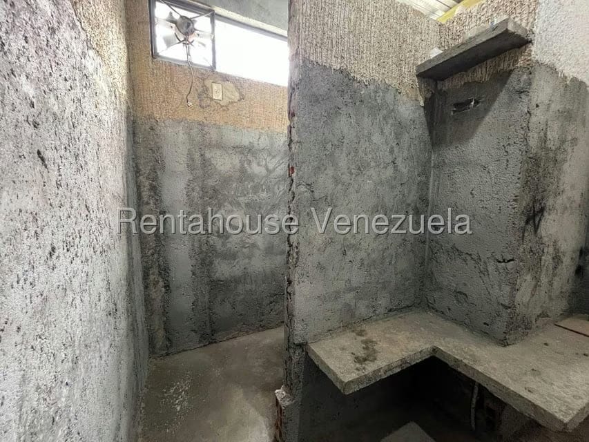 Comercial (Local Comercial) en Venta en Zona Oeste, Lara - 22