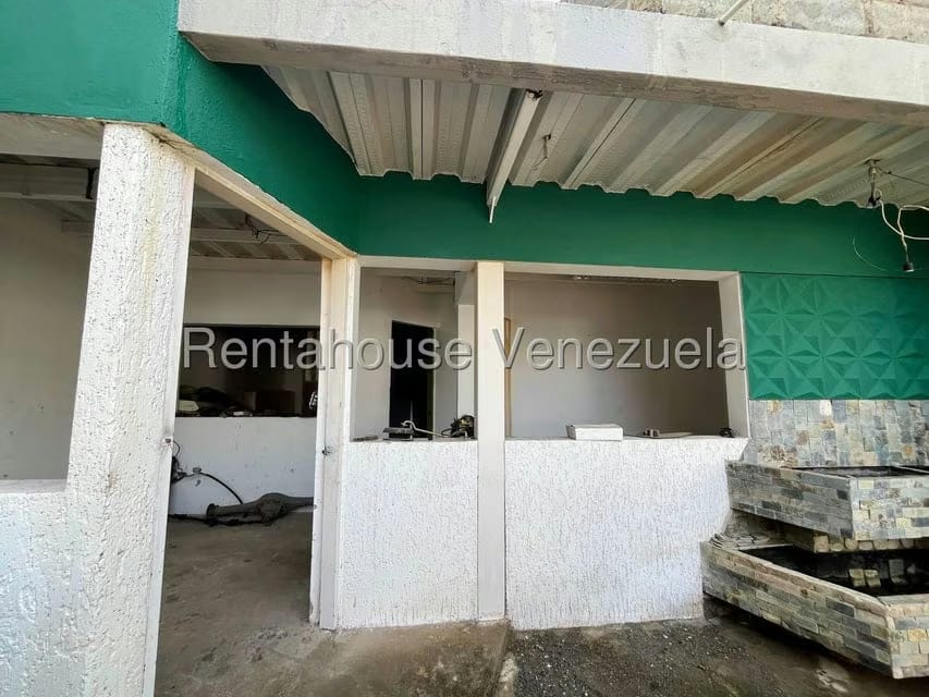 Comercial (Local Comercial) en Venta en Zona Oeste, Lara - 29