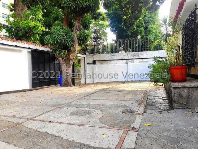 Casa (Multipes Niveles) en Venta en Los Palos Grandes, Distrito Metropolitano - 5