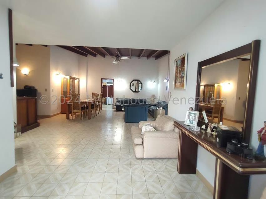 Casa (Multipes Niveles) en Venta en Los Palos Grandes, Distrito Metropolitano - 9