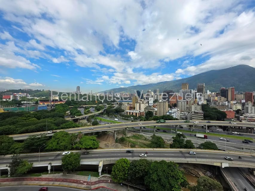 Comercial (Oficina) en Venta en Bello Monte, Distrito Metropolitano - 13