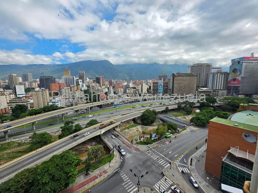Comercial (Oficina) en Venta en Bello Monte, Distrito Metropolitano - 14