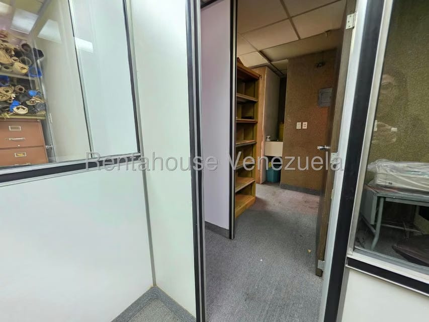 Comercial (Oficina) en Venta en Bello Monte, Distrito Metropolitano - 18