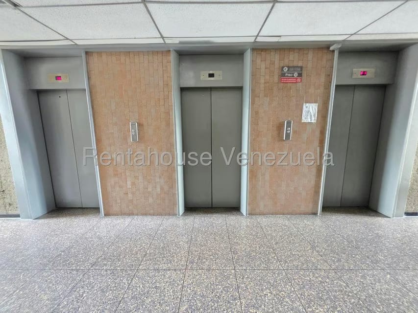 Comercial (Oficina) en Venta en Bello Monte, Distrito Metropolitano - 26