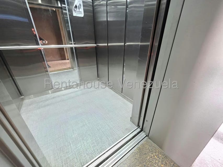 Comercial (Oficina) en Venta en Bello Monte, Distrito Metropolitano - 30