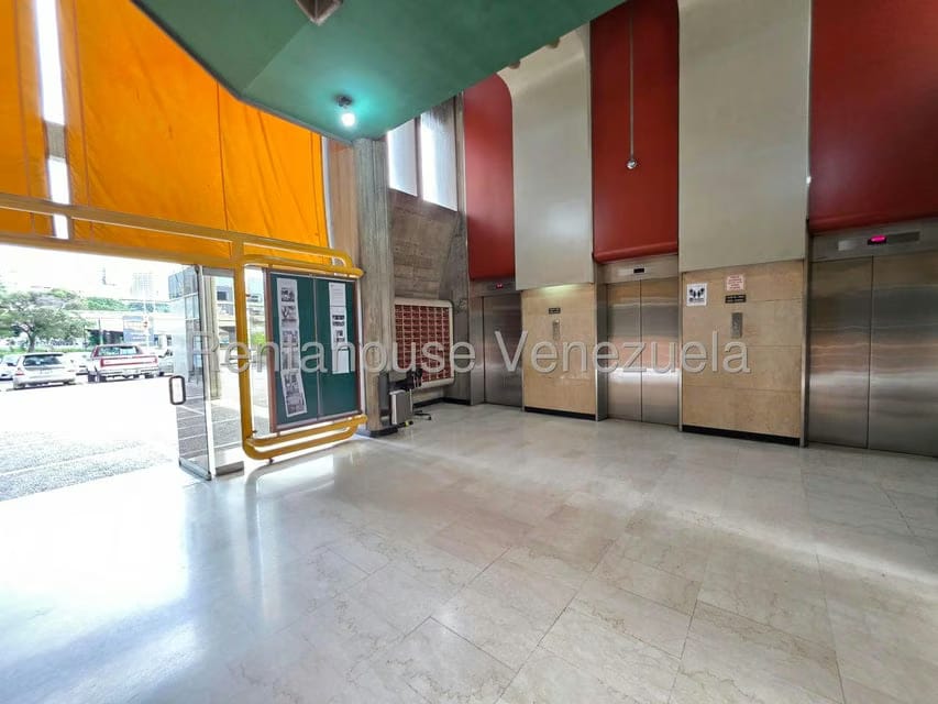 Comercial (Oficina) en Venta en Bello Monte, Distrito Metropolitano - 32