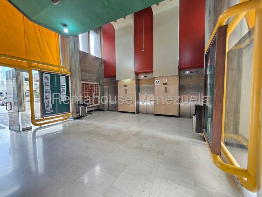 Comercial (Oficina) en Venta en Bello Monte, Distrito Metropolitano - 34