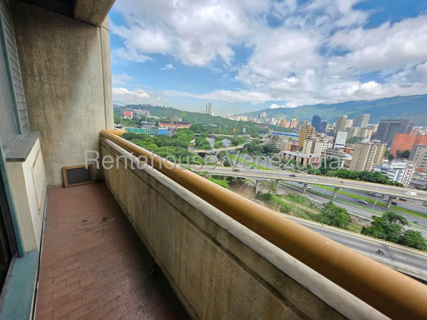 Comercial (Oficina) en Venta en Bello Monte, Distrito Metropolitano - 9