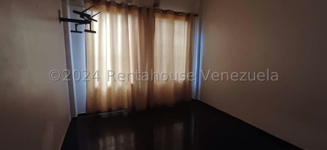 Casa (Multipes Niveles) en Venta en Araira, Miranda - 15