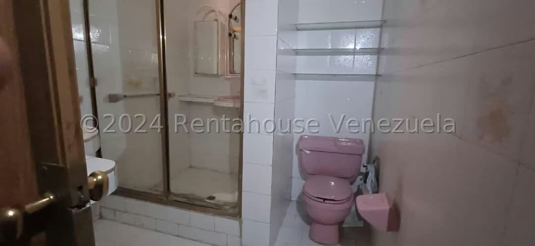 Casa (Multipes Niveles) en Venta en Araira, Miranda - 16