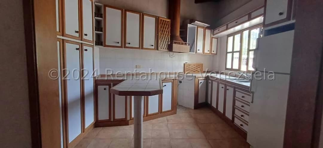 Casa (Multipes Niveles) en Venta en Araira, Miranda - 32