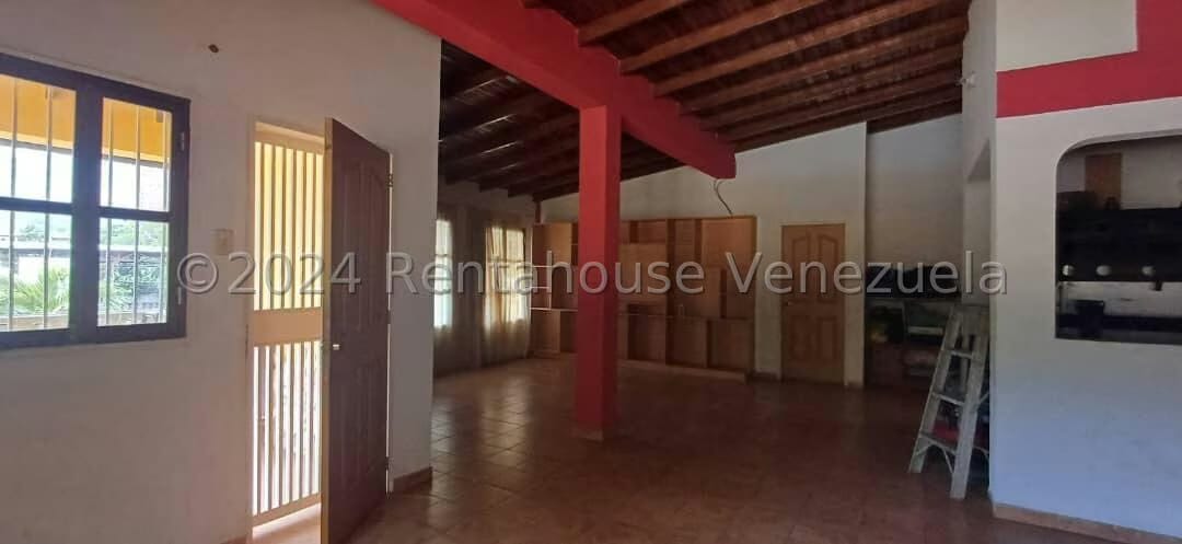 Casa (Multipes Niveles) en Venta en Araira, Miranda - 35