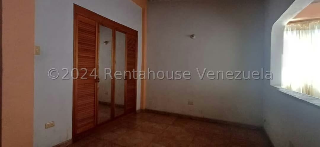 Casa (Multipes Niveles) en Venta en Araira, Miranda - 38