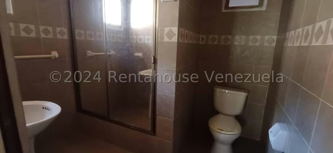 Casa (Multipes Niveles) en Venta en Araira, Miranda - 40