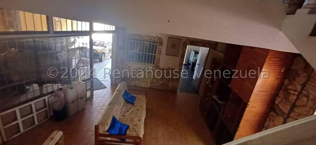 Casa (Multipes Niveles) en Venta en Araira, Miranda - 9