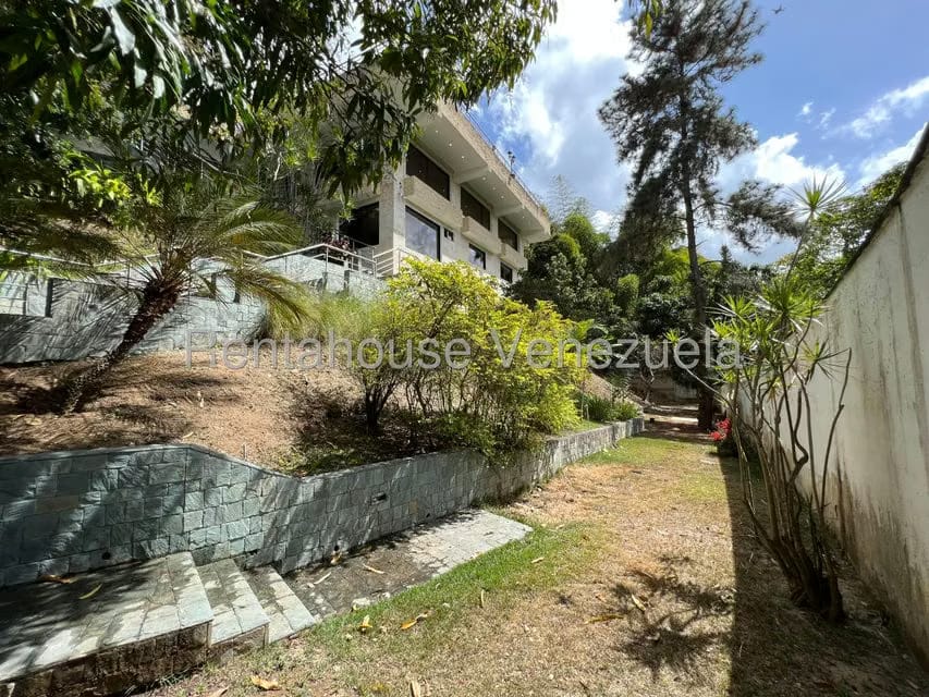 Casa (Multipes Niveles) en Venta en Macaracuay, Distrito Metropolitano - 102