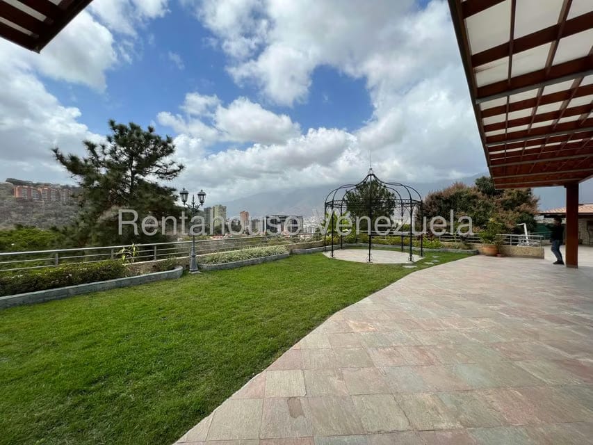 Casa (Multipes Niveles) en Venta en Macaracuay, Distrito Metropolitano - 16