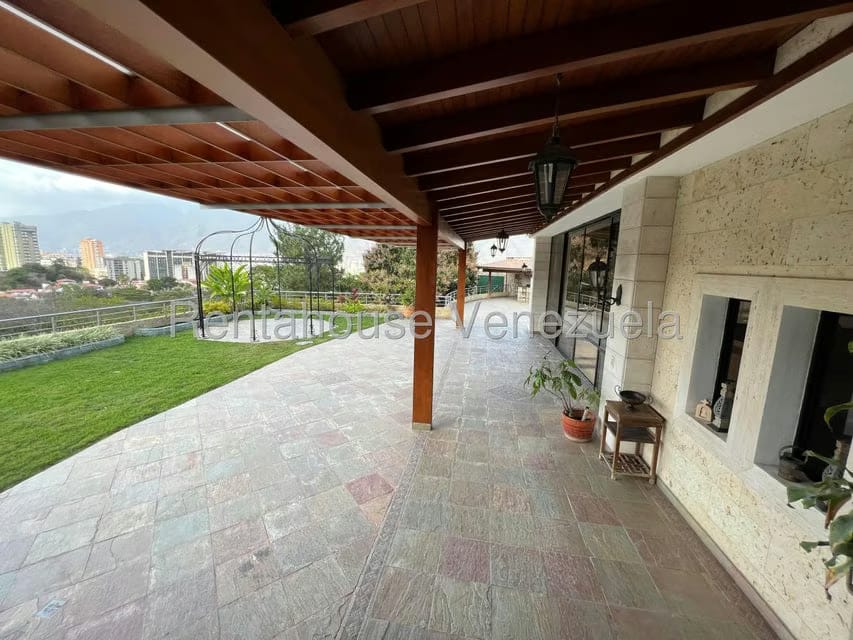 Casa (Multipes Niveles) en Venta en Macaracuay, Distrito Metropolitano - 19
