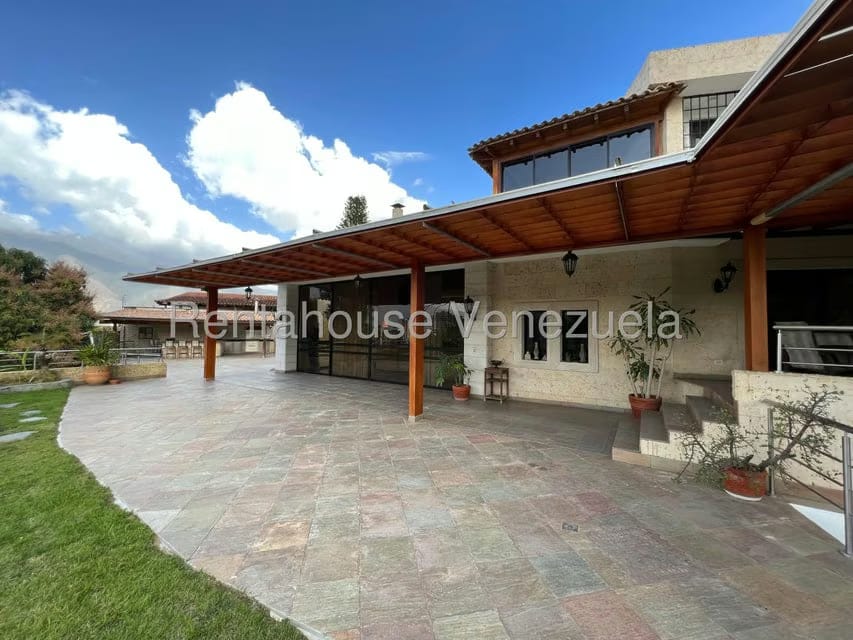 Casa (Multipes Niveles) en Venta en Macaracuay, Distrito Metropolitano - 22