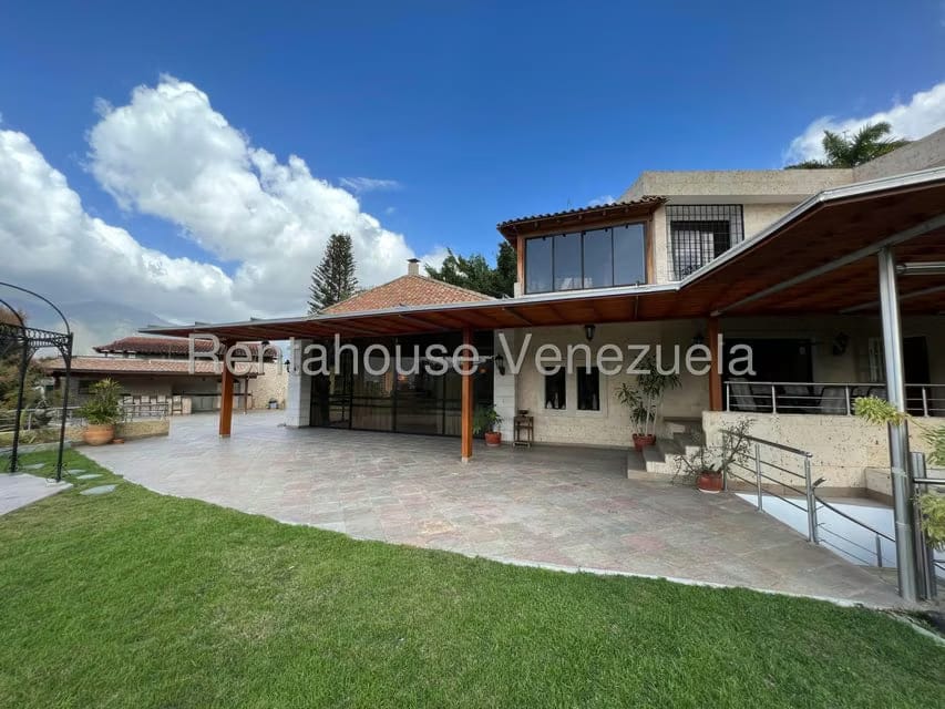 Casa (Multipes Niveles) en Venta en Macaracuay, Distrito Metropolitano - 24