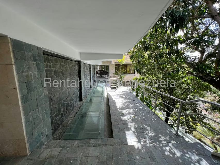 Casa (Multipes Niveles) en Venta en Macaracuay, Distrito Metropolitano - 30