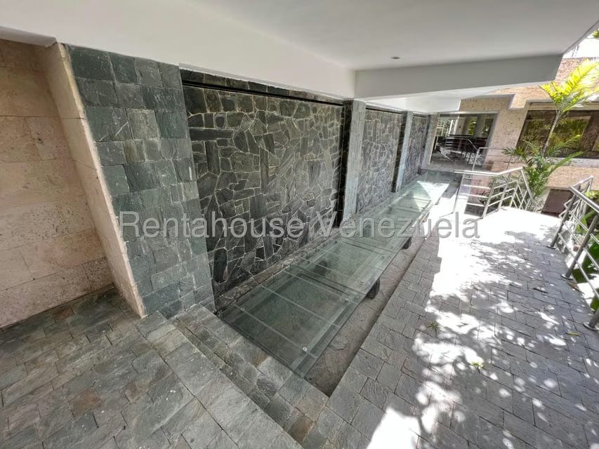 Casa (Multipes Niveles) en Venta en Macaracuay, Distrito Metropolitano - 31