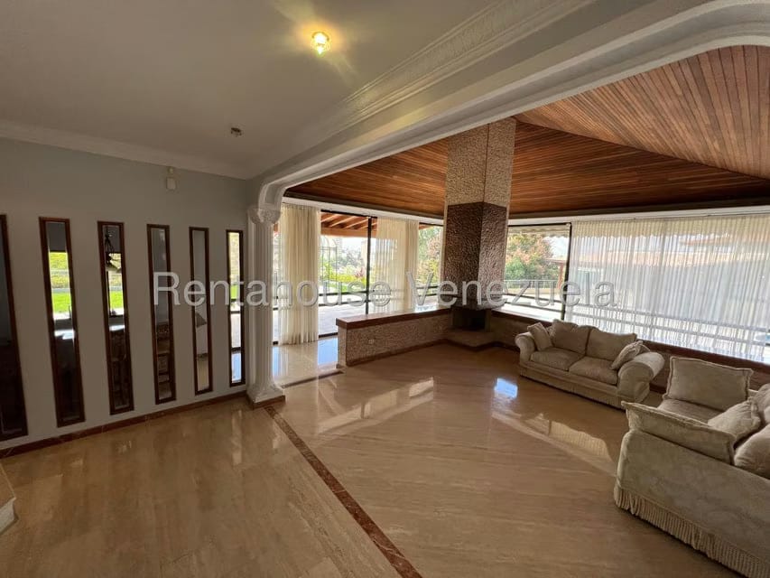 Casa (Multipes Niveles) en Venta en Macaracuay, Distrito Metropolitano - 47