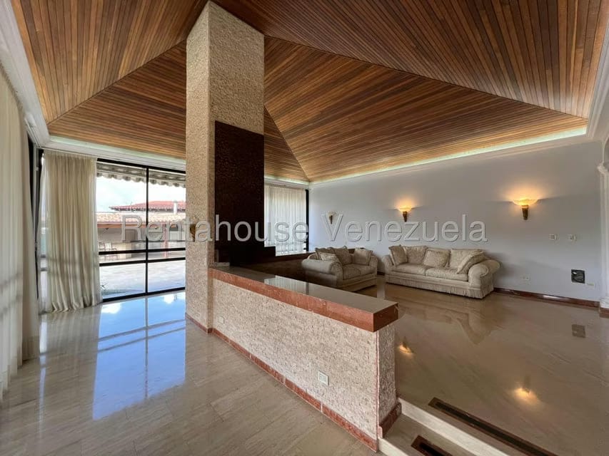 Casa (Multipes Niveles) en Venta en Macaracuay, Distrito Metropolitano - 50