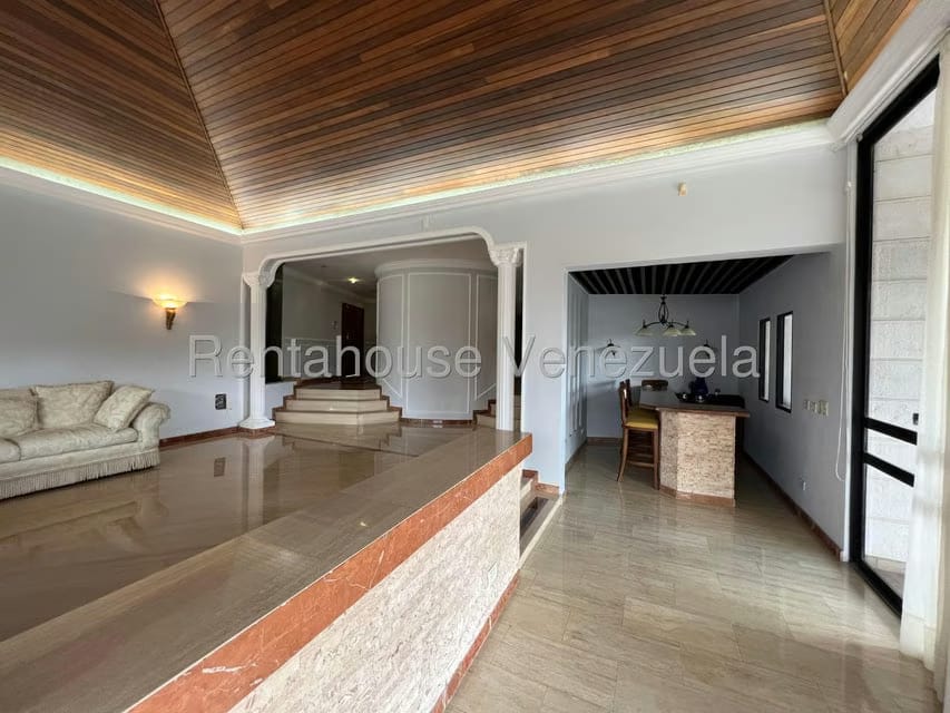 Casa (Multipes Niveles) en Venta en Macaracuay, Distrito Metropolitano - 54