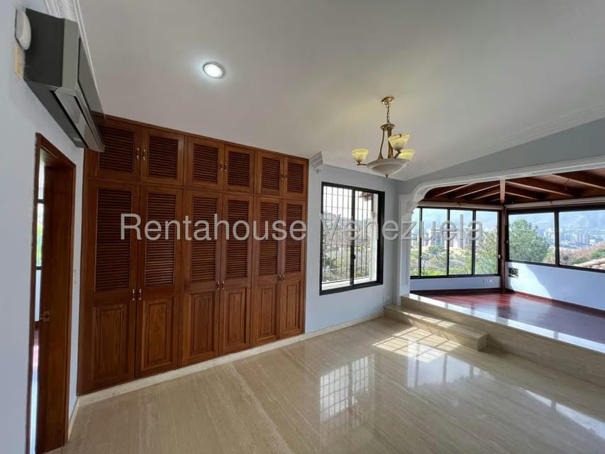 Casa (Multipes Niveles) en Venta en Macaracuay, Distrito Metropolitano - 72