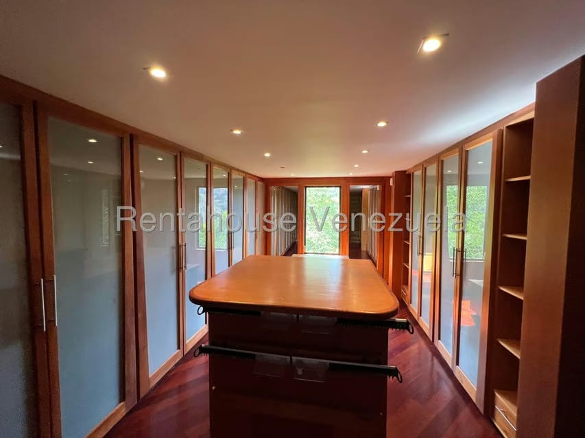 Casa (Multipes Niveles) en Venta en Macaracuay, Distrito Metropolitano - 81