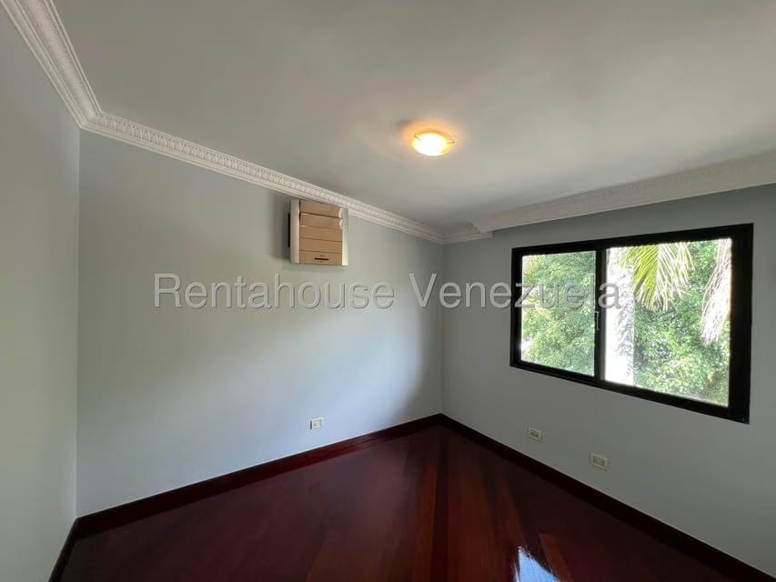 Casa (Multipes Niveles) en Venta en Macaracuay, Distrito Metropolitano - 84