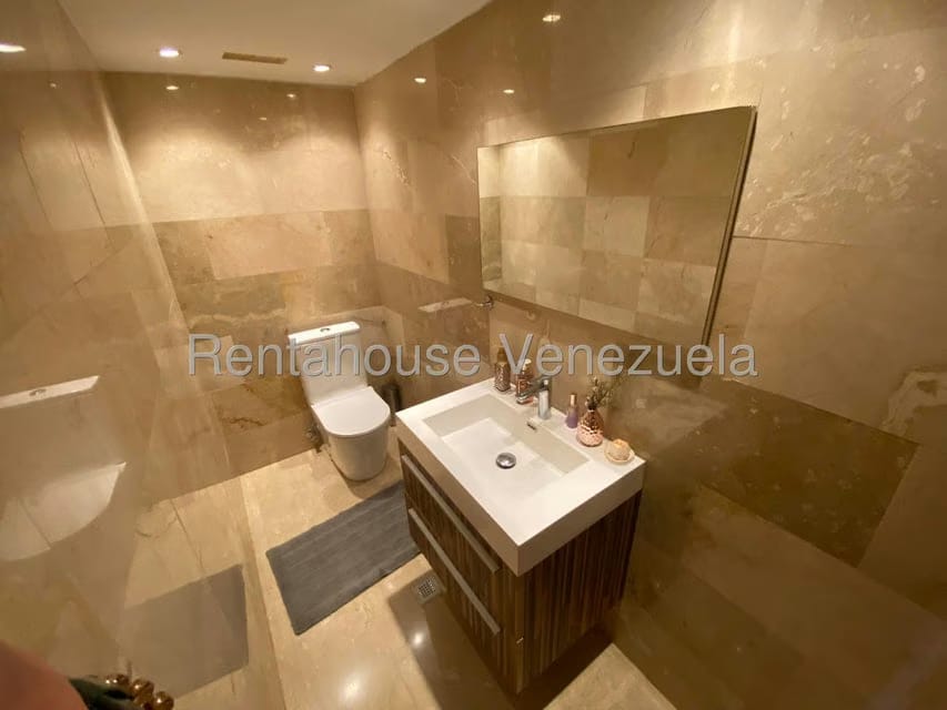 Casa (Multipes Niveles) en Venta en Alto Prado, Distrito Metropolitano - 10