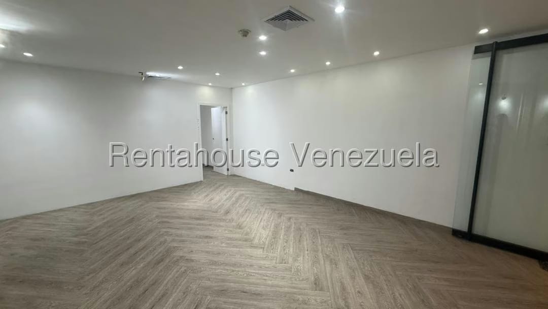 Comercial (Local Comercial) en Alquiler en La Viña, Carabobo - 5
