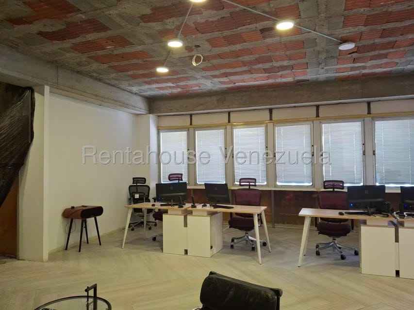 Comercial (Oficina) en Venta en El Rosal, Distrito Metropolitano - 11