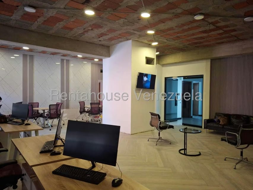 Comercial (Oficina) en Venta en El Rosal, Distrito Metropolitano - 13