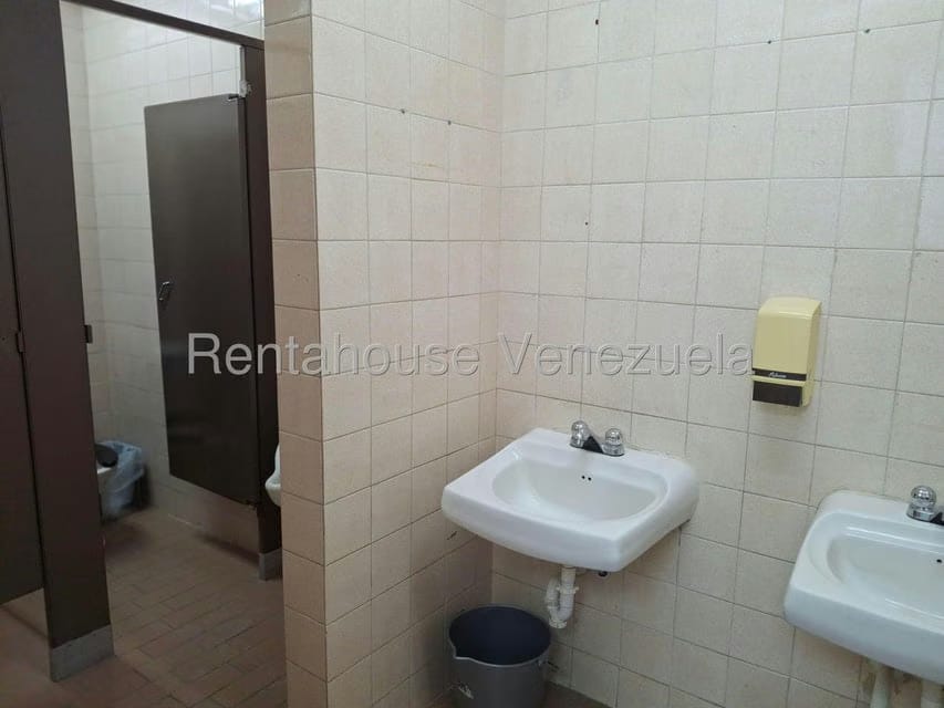 Comercial (Oficina) en Venta en El Rosal, Distrito Metropolitano - 23