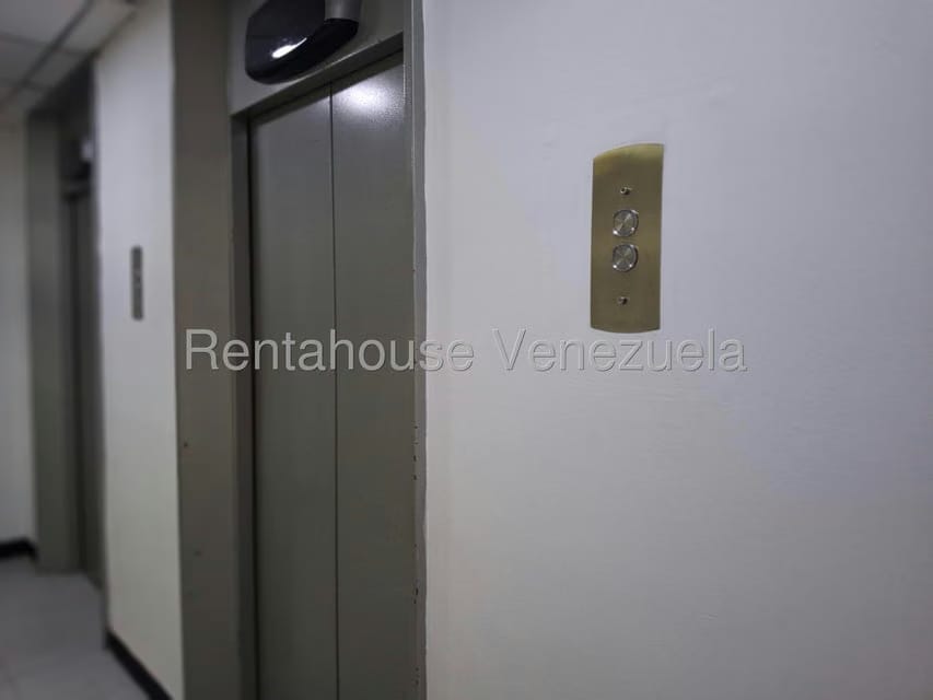 Comercial (Oficina) en Venta en El Rosal, Distrito Metropolitano - 26