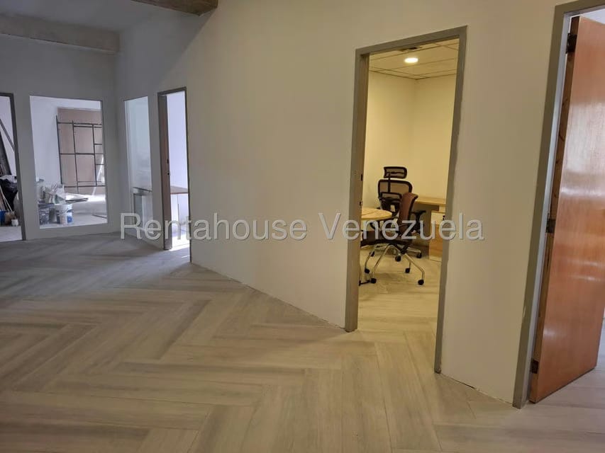 Comercial (Oficina) en Venta en El Rosal, Distrito Metropolitano - 10
